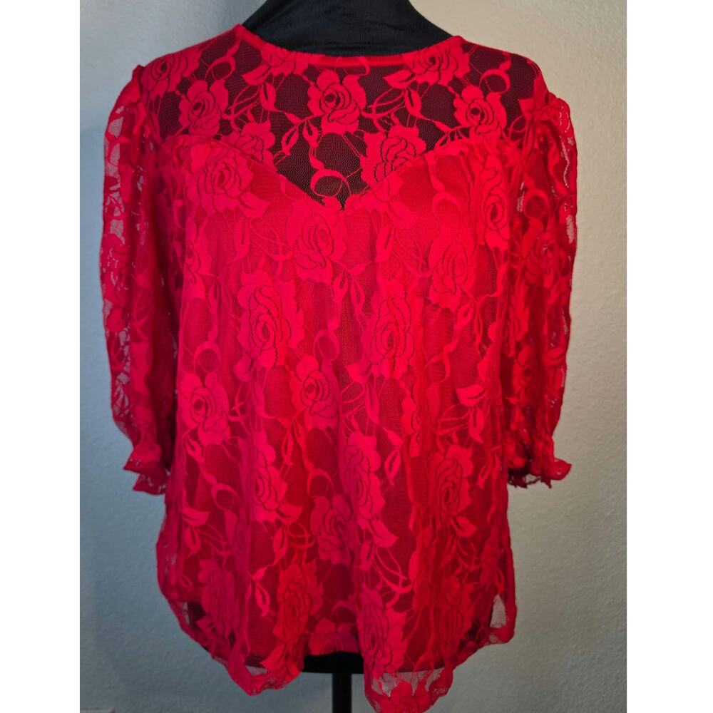 Shannon Ford NY Vibrant Red Lace Overlay Short Sleeve Pullover Blouse Romantic
